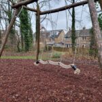 Perzikpitten voor valdemping speeltuin, perziksteen, valdempende ondergrond, speelplaats, HIC waarde, natuurlijk materiaal, 25 jaar levensduur, speelwaarde