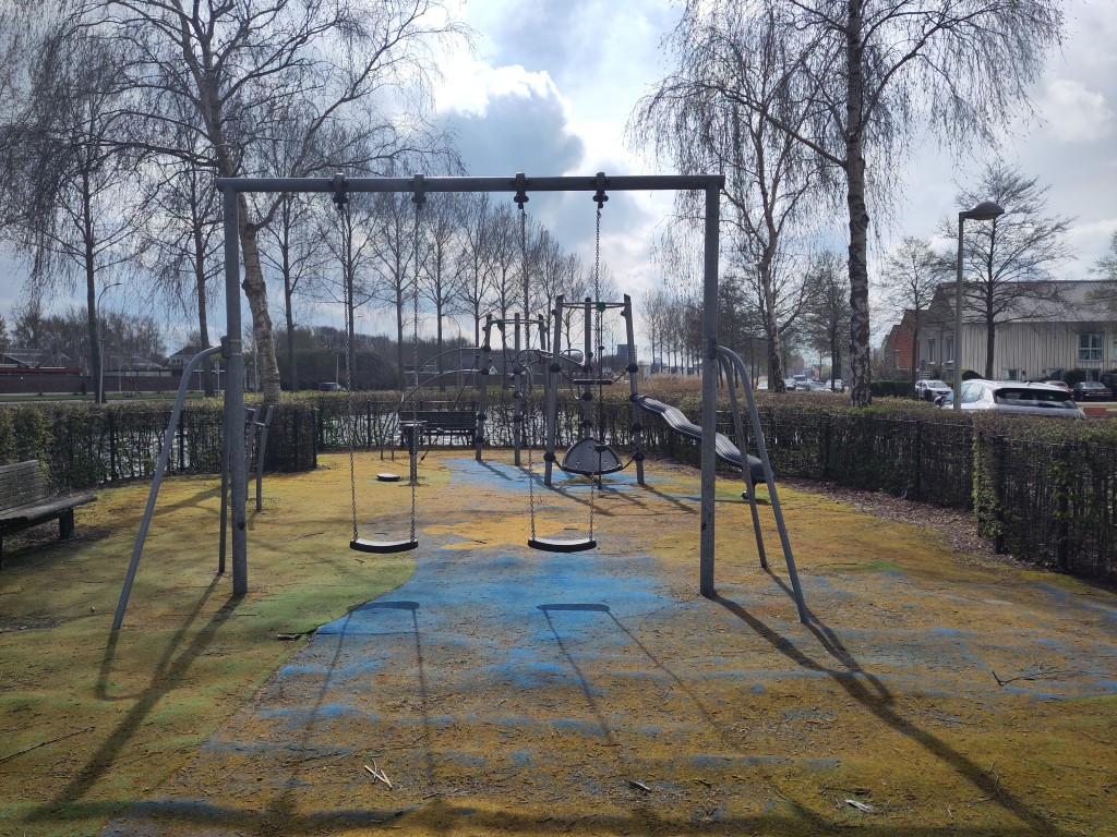 SW Kokos, Kokosplay, valdempende ondergrond, speelplaats, EN1177, HIC, speeltoestel, kokoschips, spelen, speeltuin, valdemping, groen schoolplein